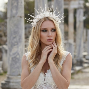 El Yapımı İnci Detaylı Güneş Formlu Gelin Tacı