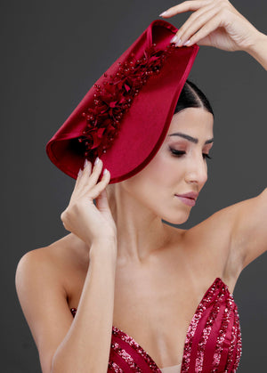 Vintage Çiçek Detaylı Şapka – Özel Tasarım Nikah & Davet Aksesuarı