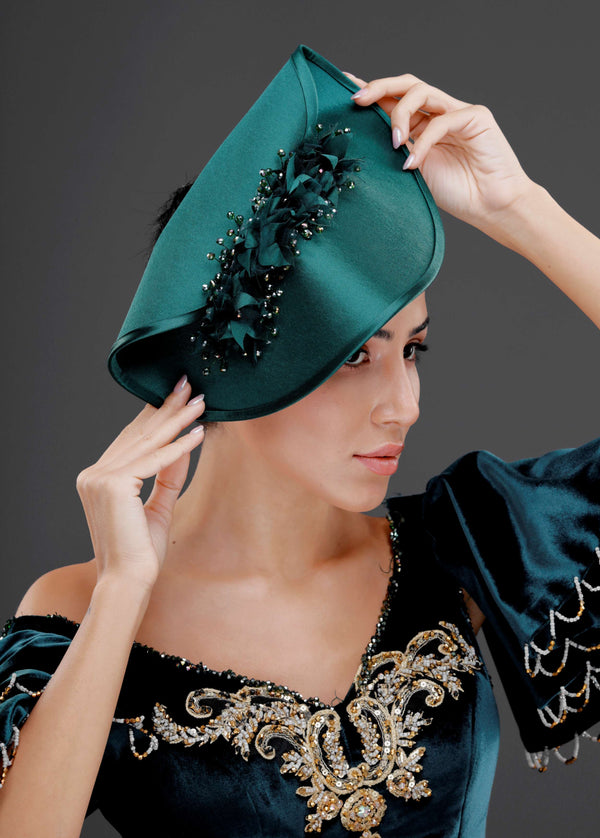 Vintage Çiçek Detaylı Şapka – Özel Tasarım Nikah & Davet Aksesuarı