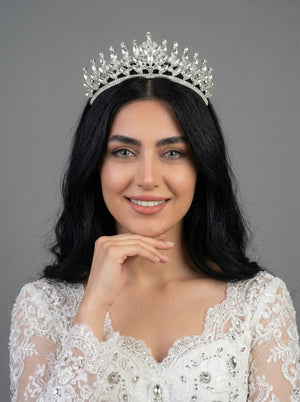 Kristal Taşlı Kraliçe Model Gelin Tacı Işıltılı Düğün Saç Aksesuarı