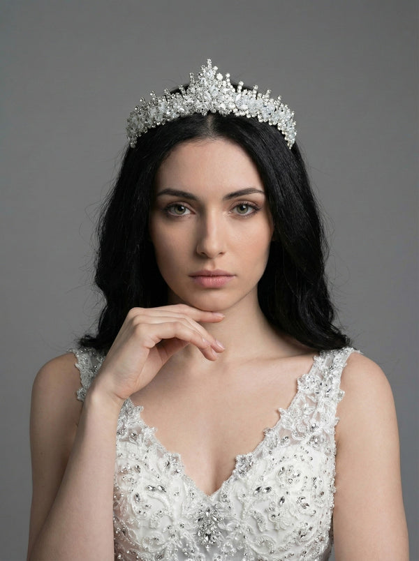 El Yapımı Kristal Taşlı Taç