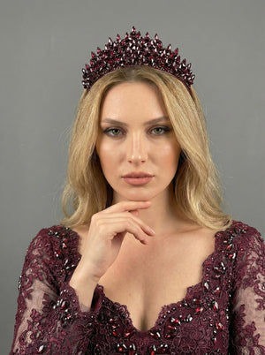 Kristal Taşlı Taç –  Gösterişli Özel Gün Tacı