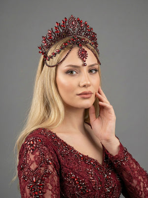 Kristal Gelin Tacı – 7 Renk Seçeneğiyle Işıltılı ve Göz Alıcı