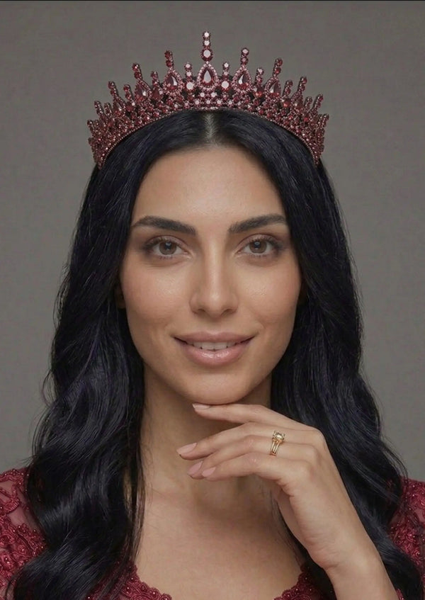 Renkli Kristal Prenses Tacı – Gösterişli ve Işıltılı Özel Gün Aksesuarı