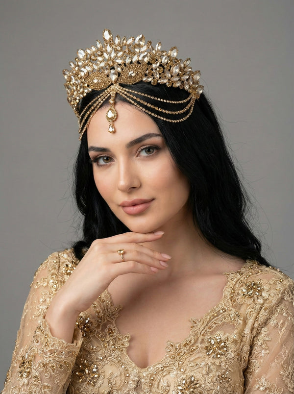 Kristal Taşlı Işıltılı Gelin Tacı – 8 Renk Seçeneğiyle Göz Alıcı Zarafet