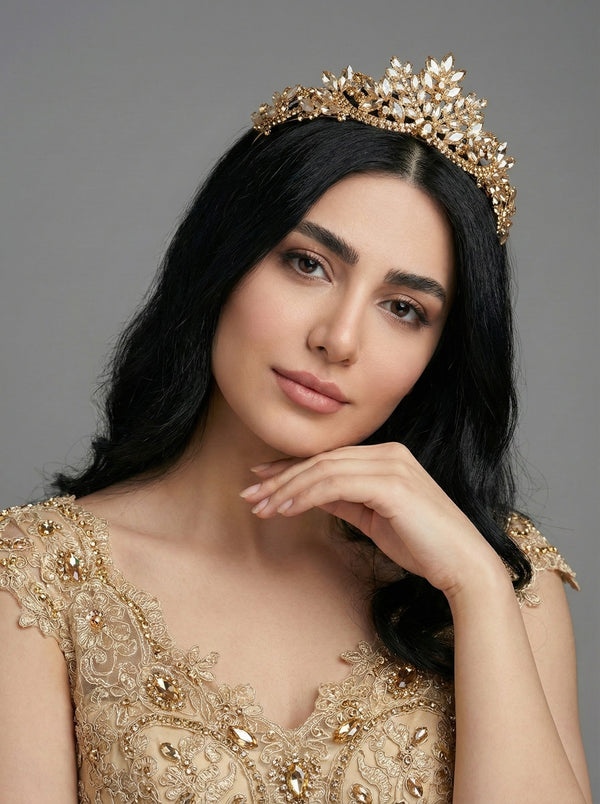Kristal Taşlı Yaprak Desenli Gelin Tacı Işıltılı Düğün Saç Aksesuarı