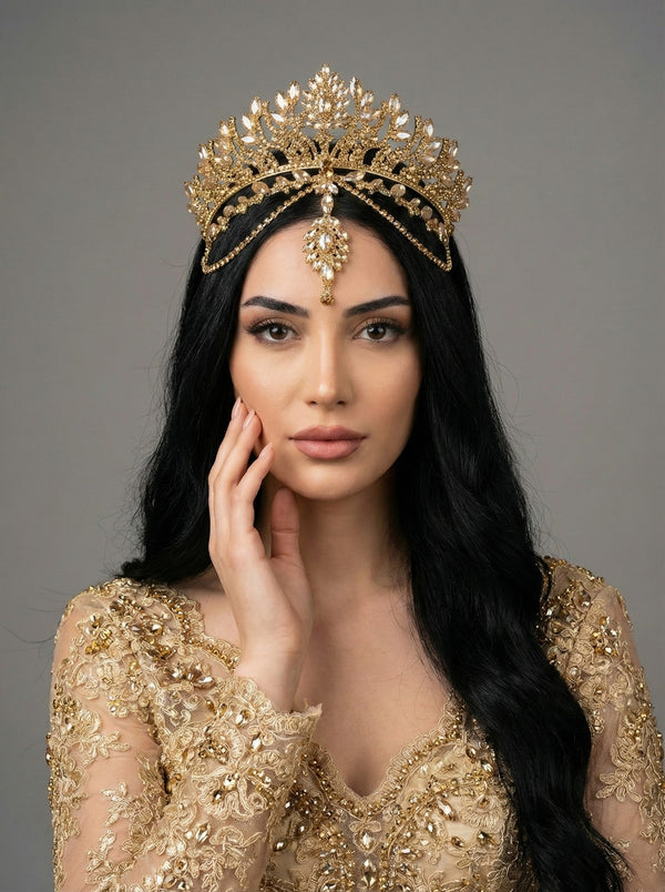 Kristal Gelin Tacı – 7 Renk Seçeneğiyle Işıltılı ve Göz Alıcı