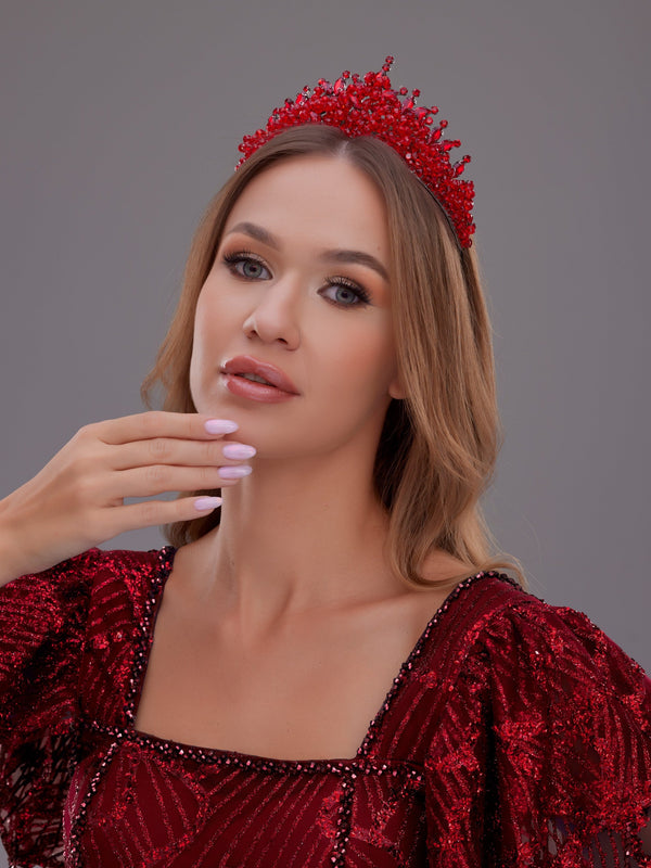 Işıltılı Kristal Gelin Tacı - El Yapımı Metal Taç | Beyaz, Yeşil, Mavi, Mor, Kırmızı ve Gold Renk Seçenekleri