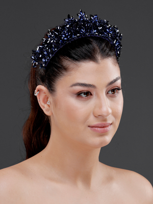 Yoğun Kristal Yapraklı Gelin Tacı – Işıltılı Bridal Taç
