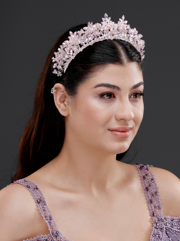 Yoğun Kristal Yapraklı Gelin Tacı – Işıltılı Bridal Taç