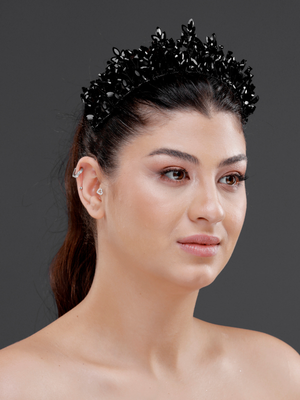 Yoğun Kristal Yapraklı Gelin Tacı – Işıltılı Bridal Taç