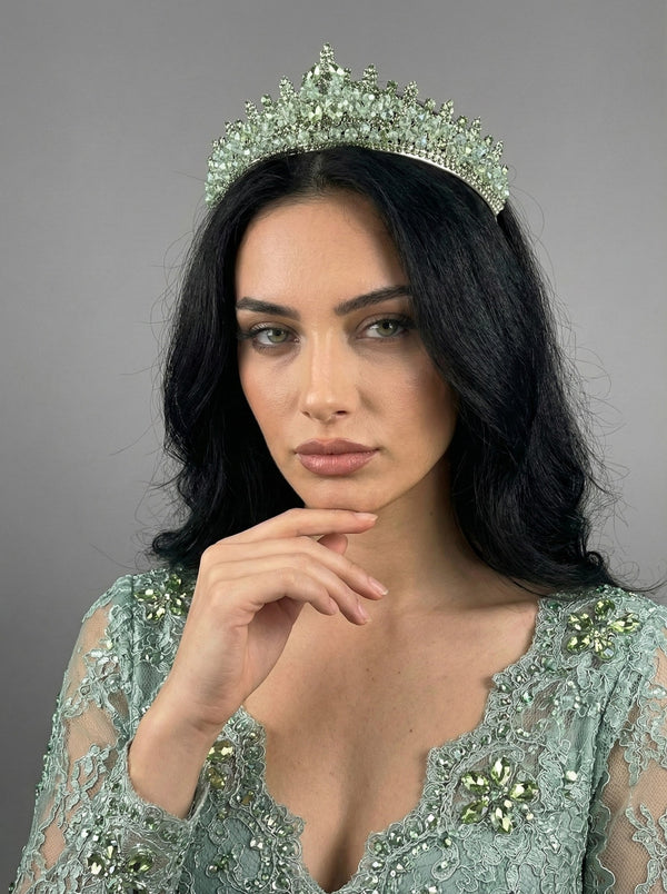 El Yapımı Kristal Taşlı Taç