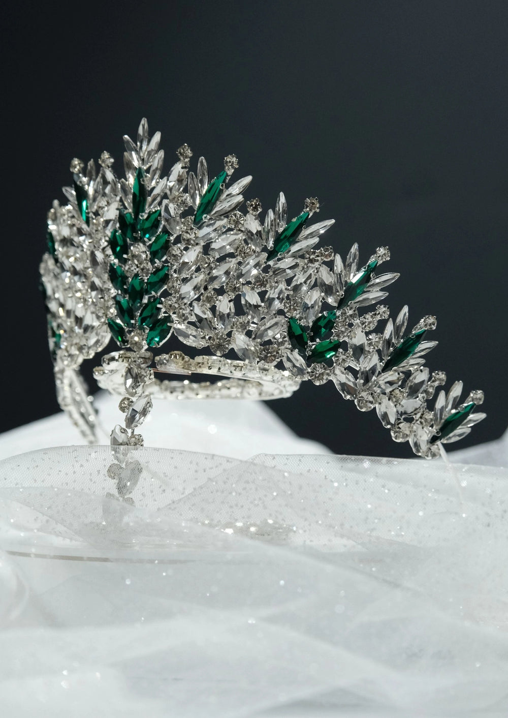 İki Renkli Kristal Gelin Tacı – Silver ve Gold Detaylı Gösterişli Prenses Taç