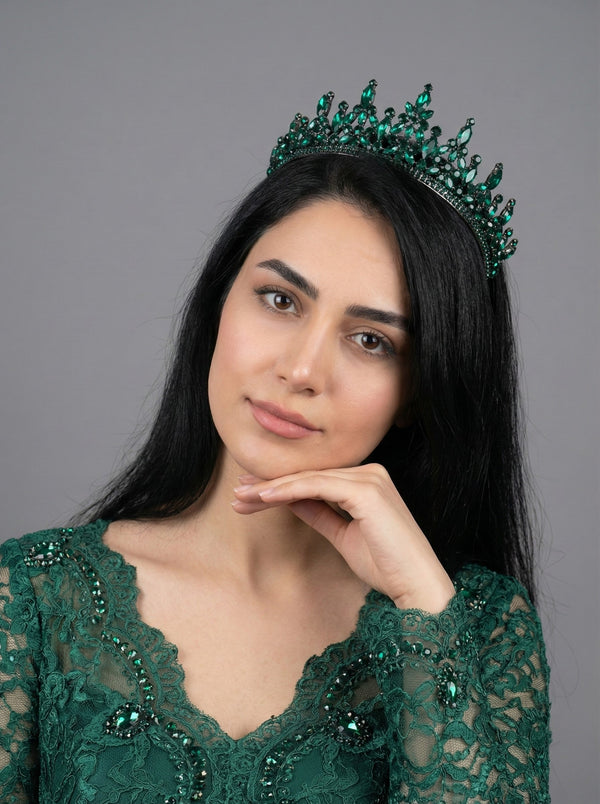 Kristal Taşlı Kraliçe Model Gelin Tacı Işıltılı Düğün Saç Aksesuarı