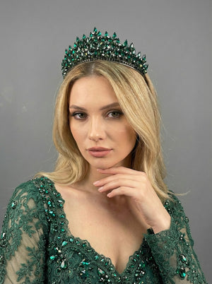 Kristal Taşlı Taç –  Gösterişli Özel Gün Tacı