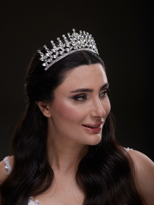 Kristal Taşlı Kraliçe Model Gelin Tacı Işıltılı Düğün Saç Aksesuarı