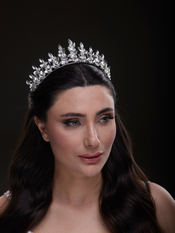 Kristal Yaprak Desenli Işıltılı Gelin Tacı Zarif Düğün Saç Aksesuarı